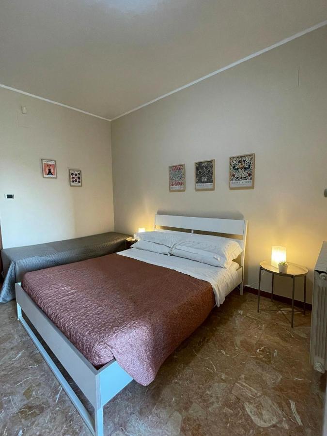 Casa Viola A 900 Mt Dalla Staz. Centrale Pescara Eksteriør billede